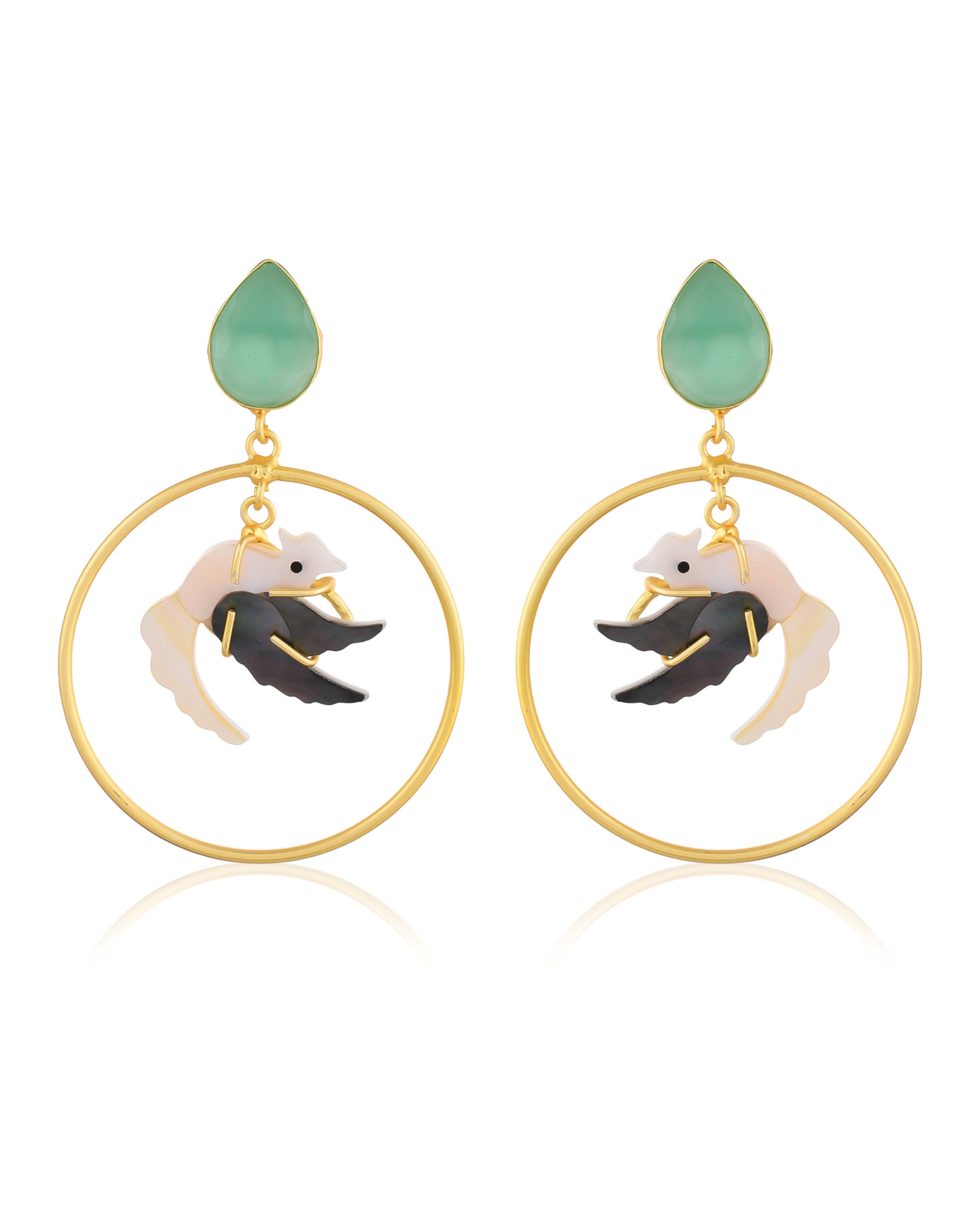 CATCH THE LIGHT HOOP EARING